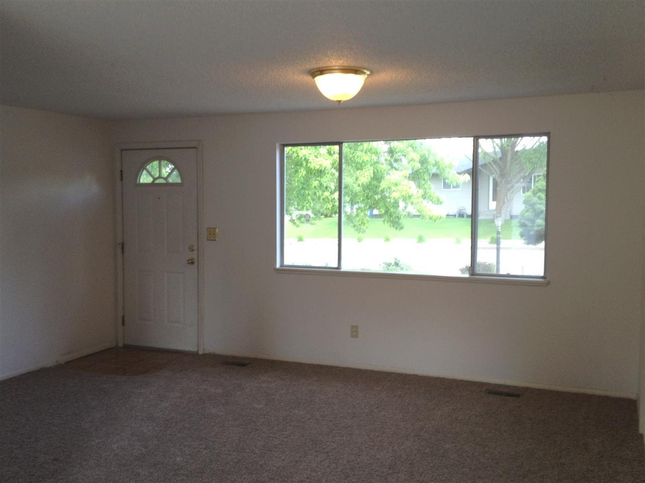 4625 N Darin Rd - Photo 4