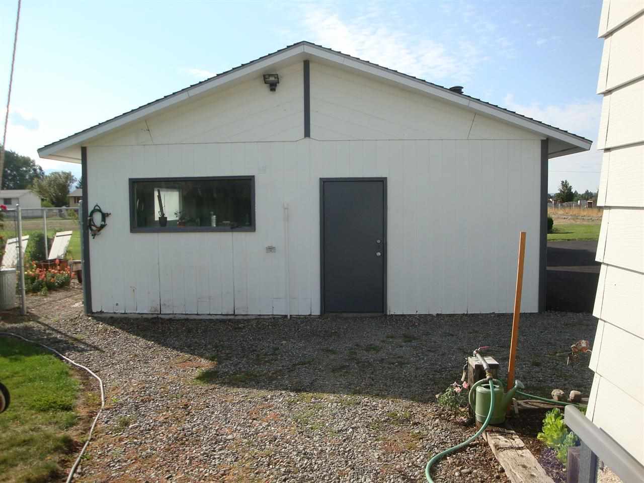 22707 E Rowan Ave - Photo 15
