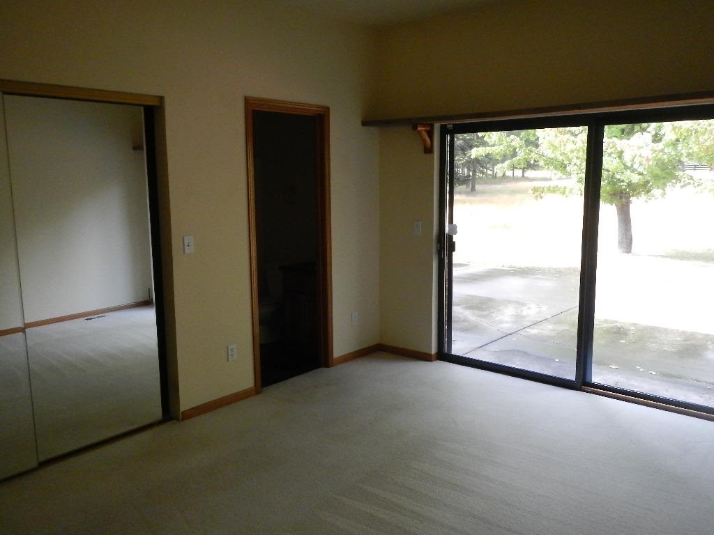 444 Forest Grove - Photo 12