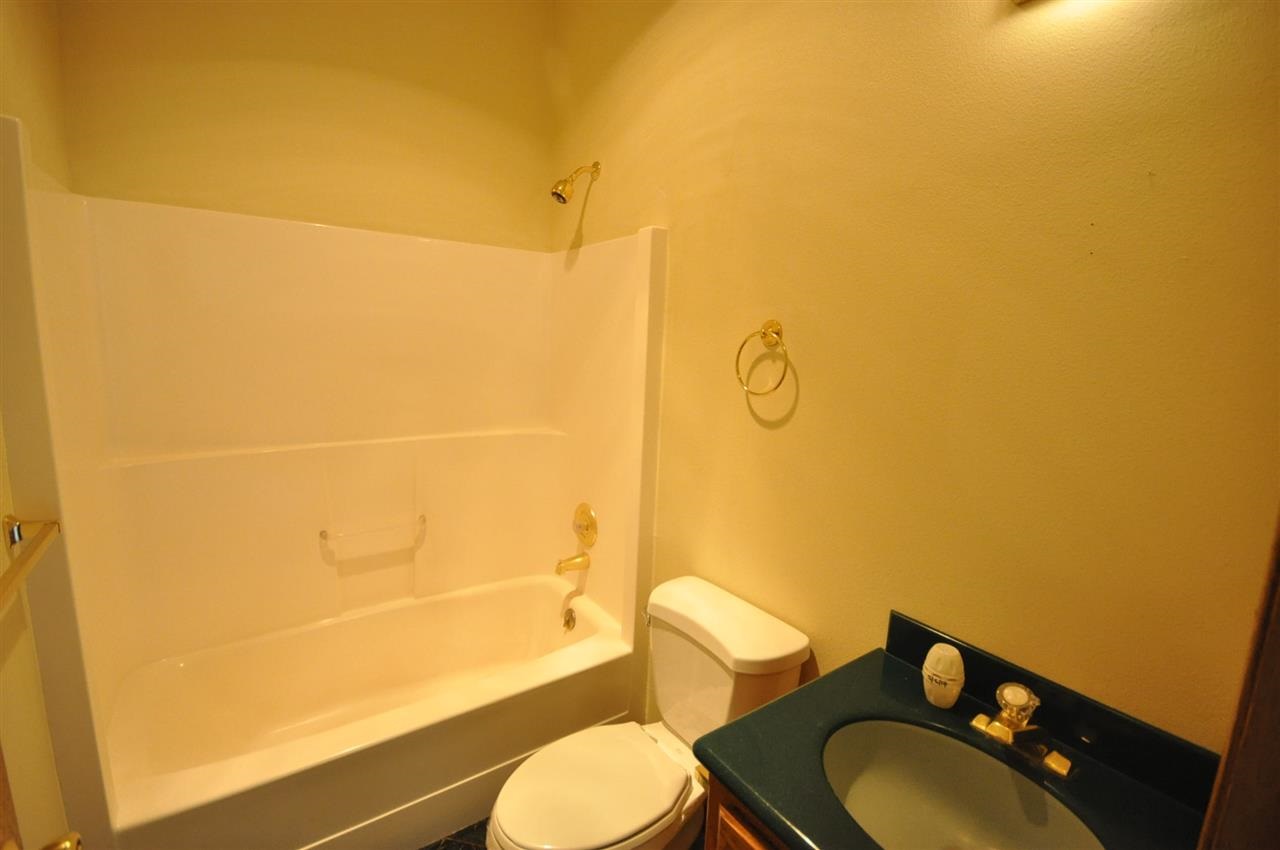 444 Forest Grove - Photo 7