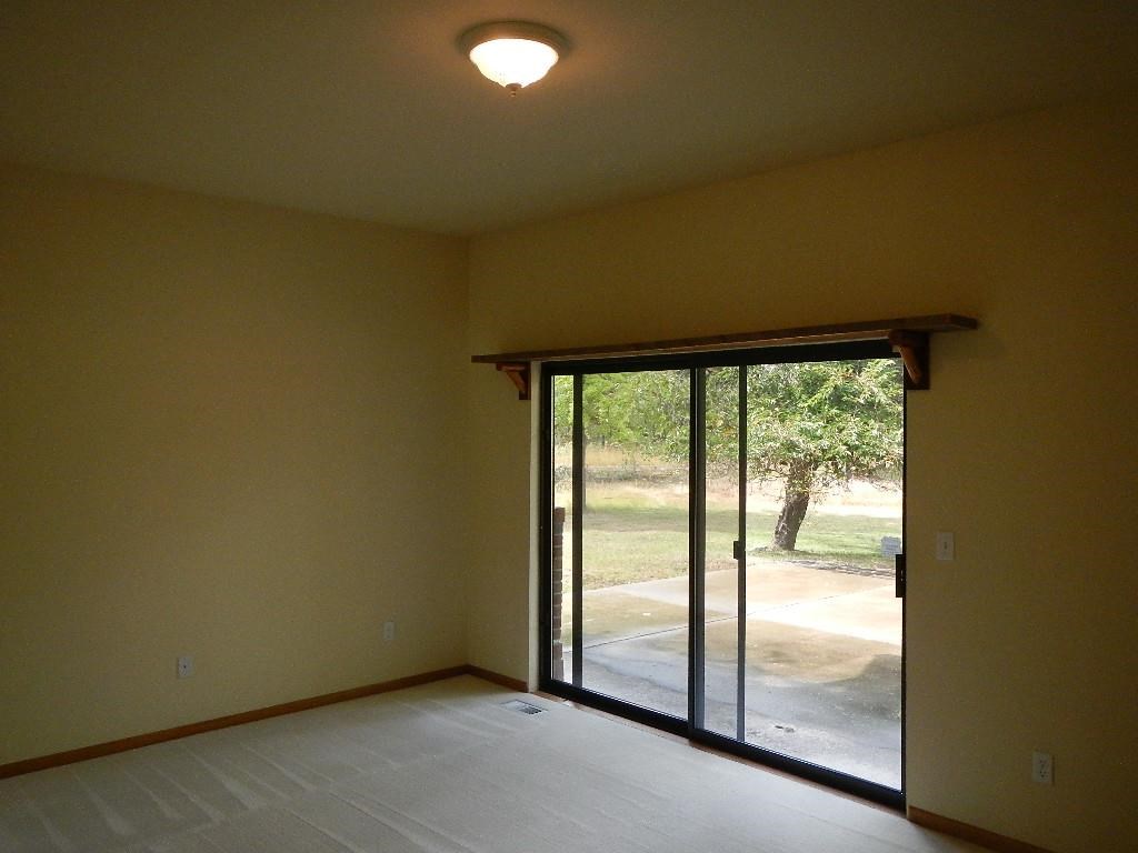 444 Forest Grove - Photo 9