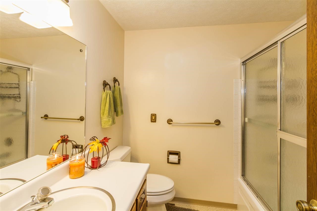 5325 W Bentwood Ct - Photo 12