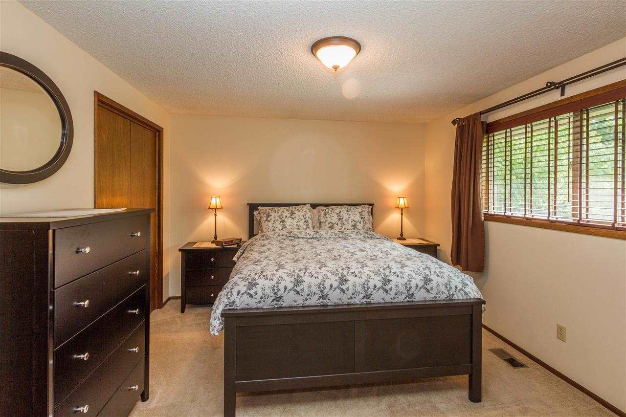 5325 W Bentwood Ct - Photo 8