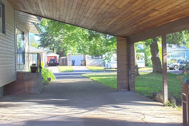 1427 E 39th Ave - Photo 4