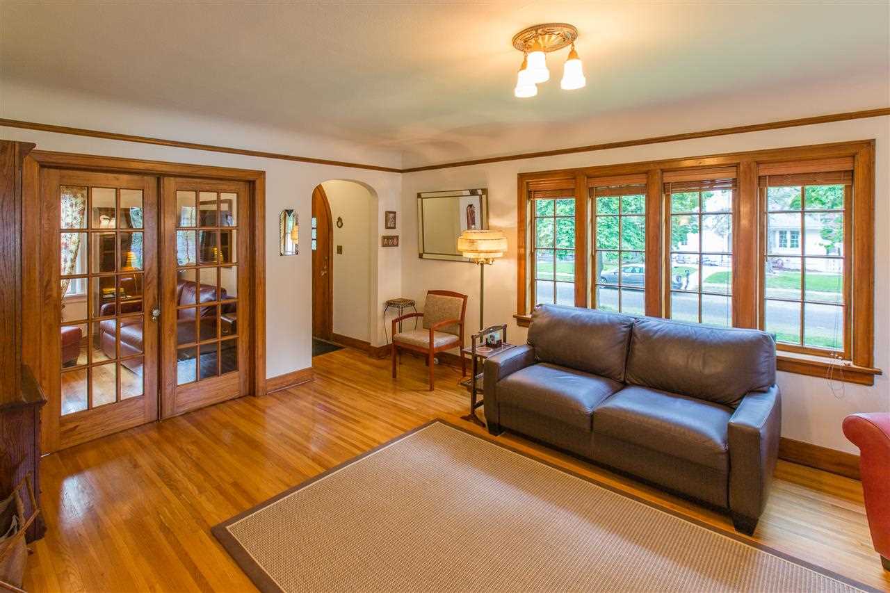 517 W 26TH Ave - Photo 3