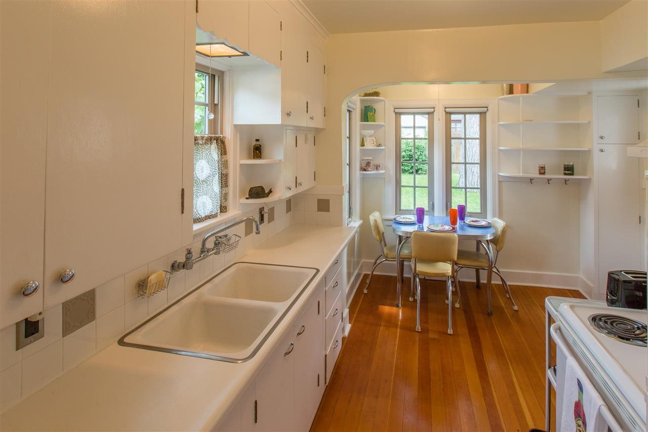 517 W 26TH Ave - Photo 8