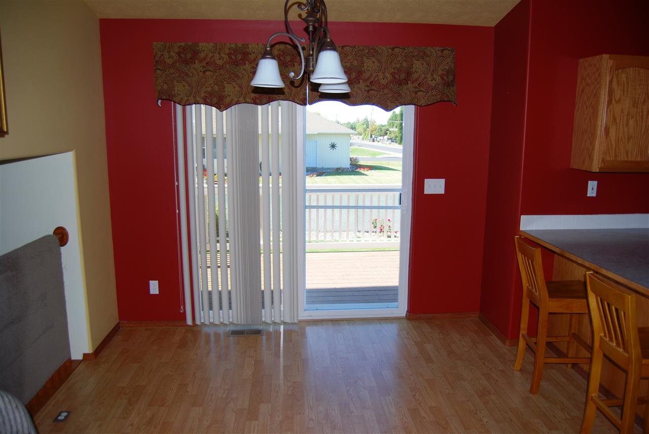 806 S Harmony - Photo 6