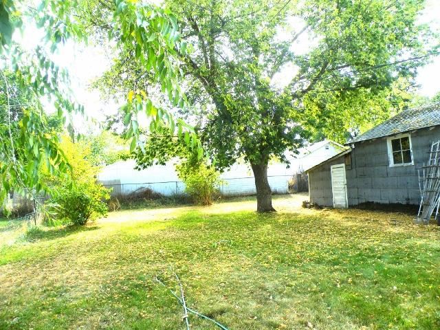 828 E Queen Ave - Photo 3