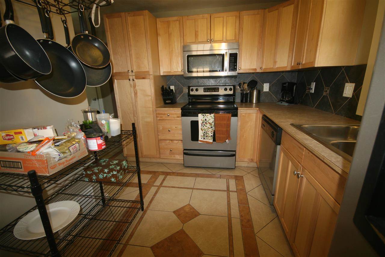 3426 E 9th Avenue - Photo 3