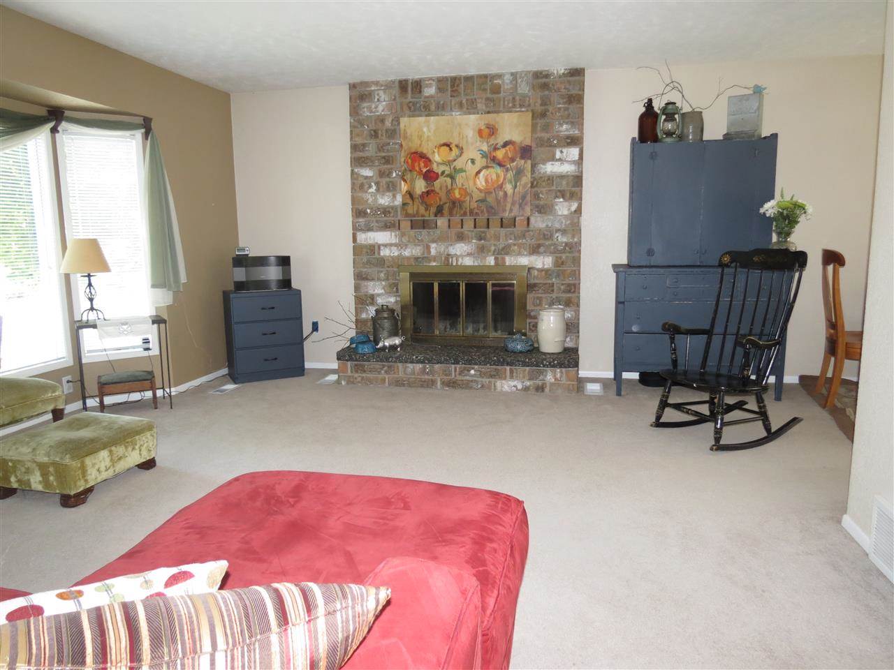 803 E SIERRA - Photo 3