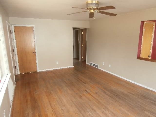 2717 N Regal St - Photo 3