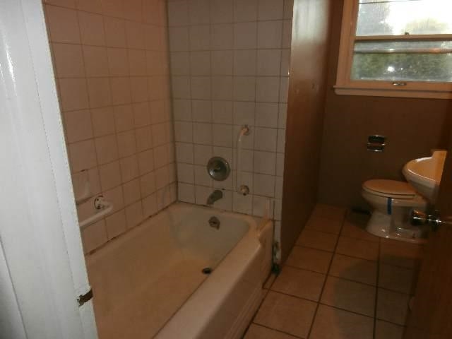 2717 N Regal St - Photo 6