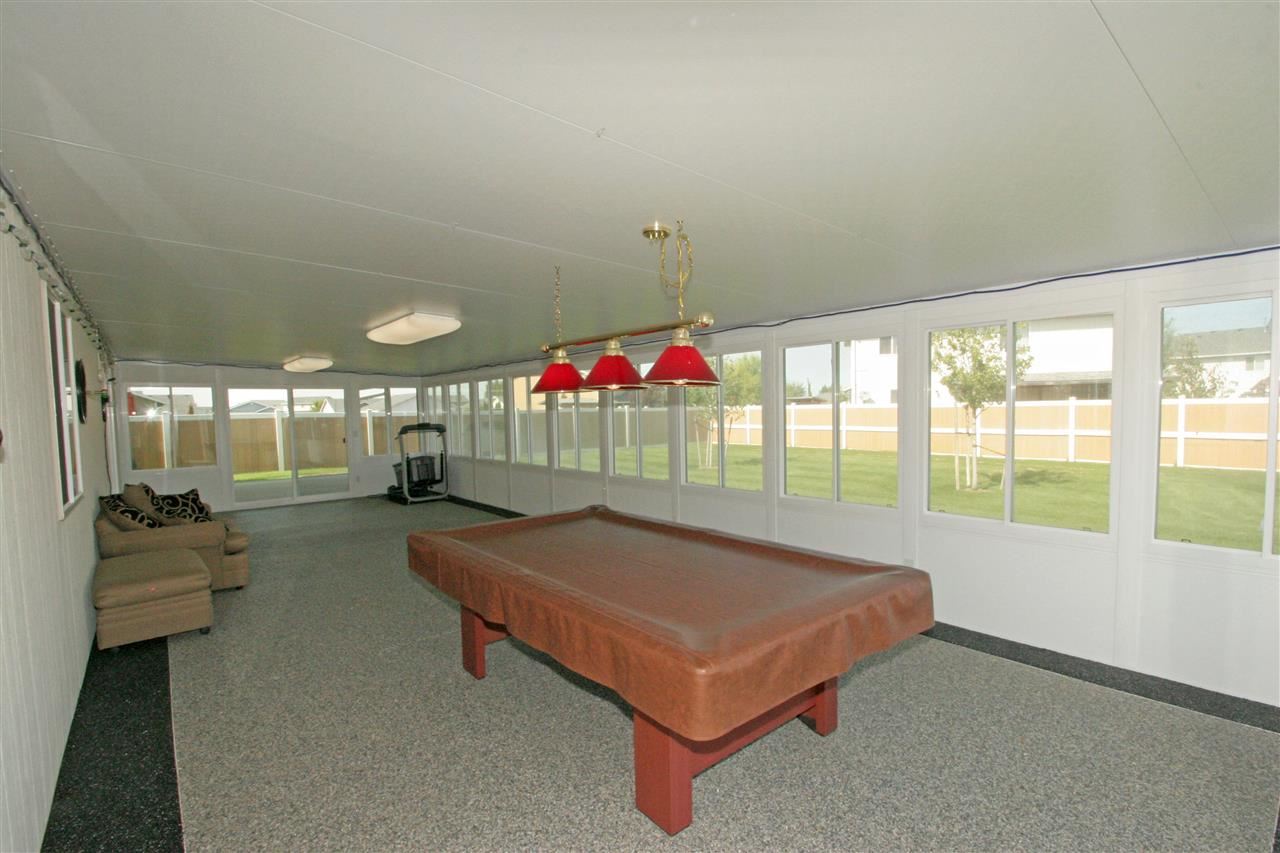 9318 W CLAIRE - Photo 13