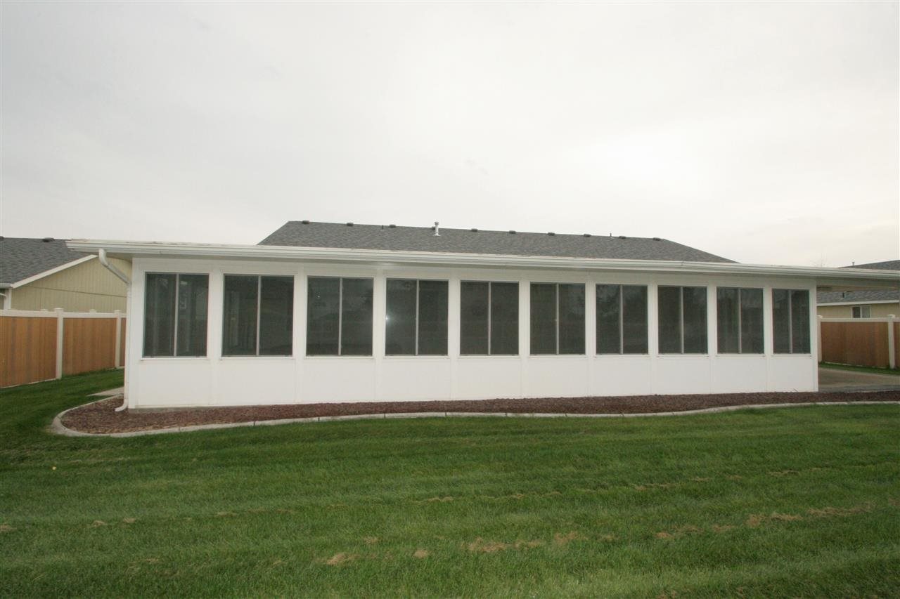 9318 W CLAIRE - Photo 15