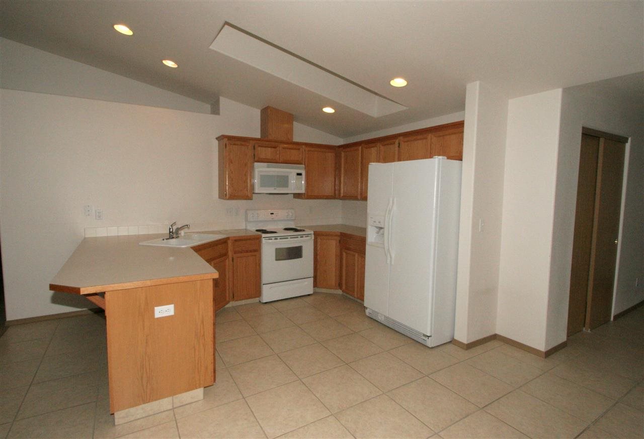 9318 W CLAIRE - Photo 6