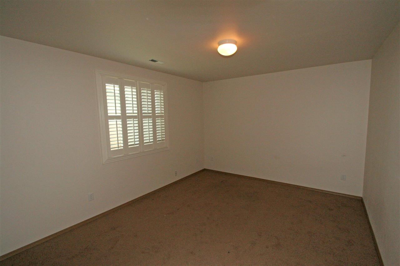 9318 W CLAIRE - Photo 10