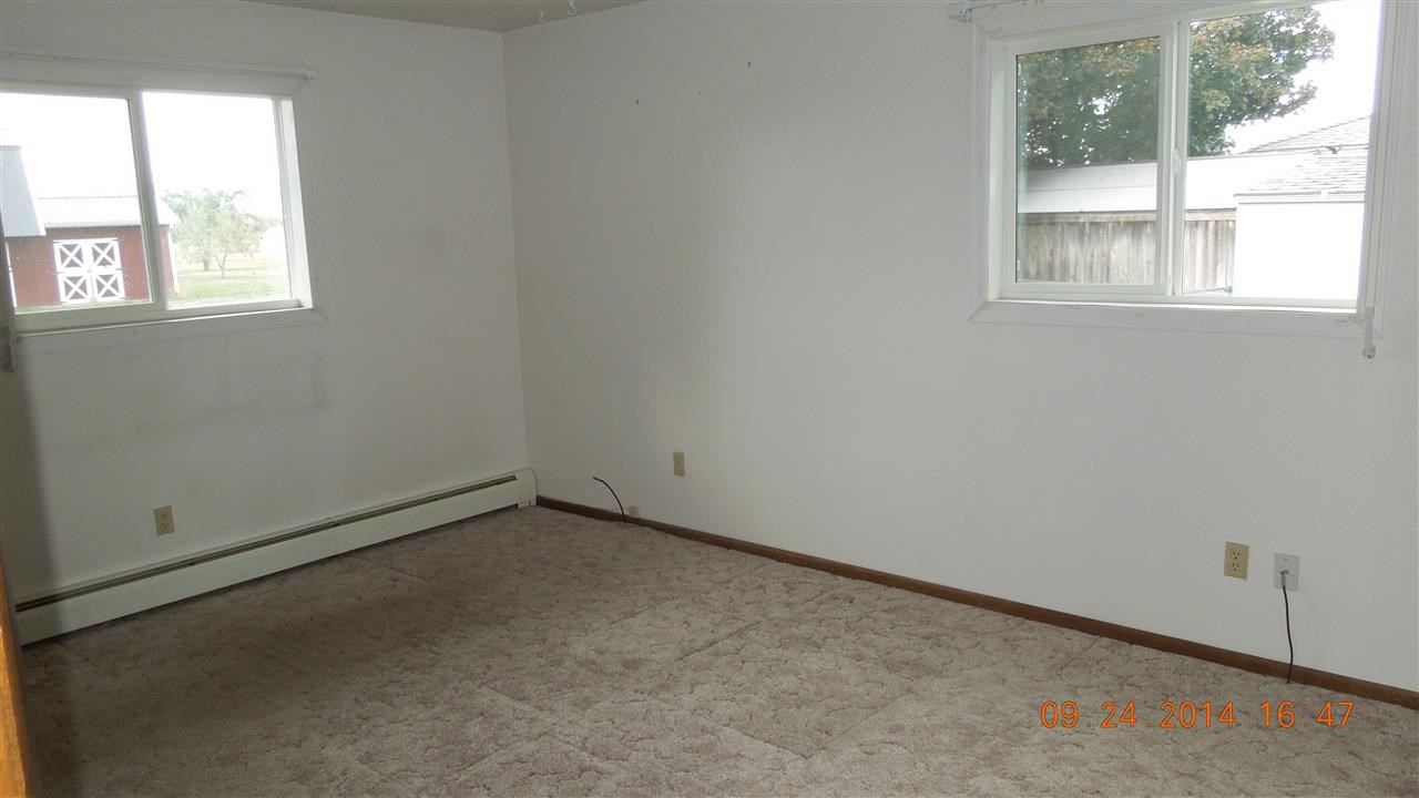 24423 E RIVER Rd - Photo 12