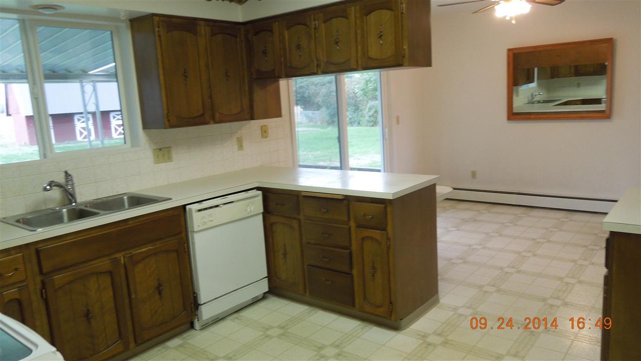 24423 E RIVER Rd - Photo 4