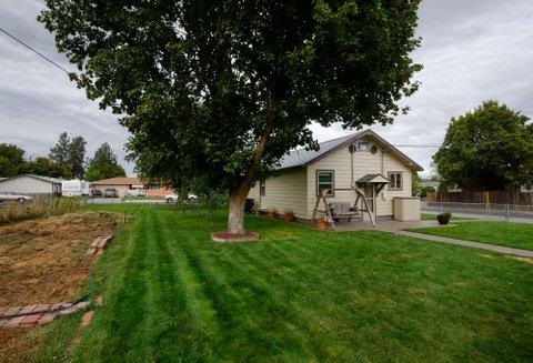 2228 E Decatur - Photo 3