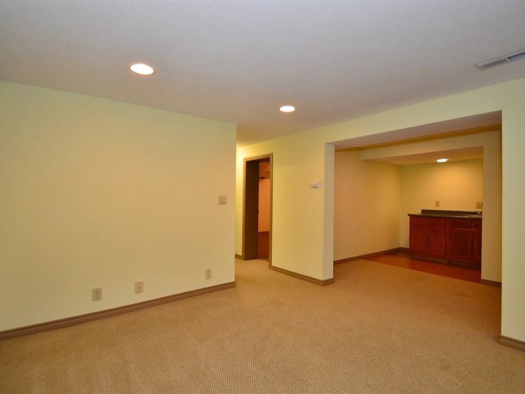5804 N D St - Photo 17