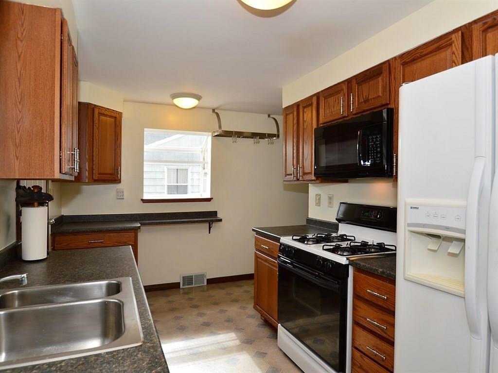 5804 N D St - Photo 8