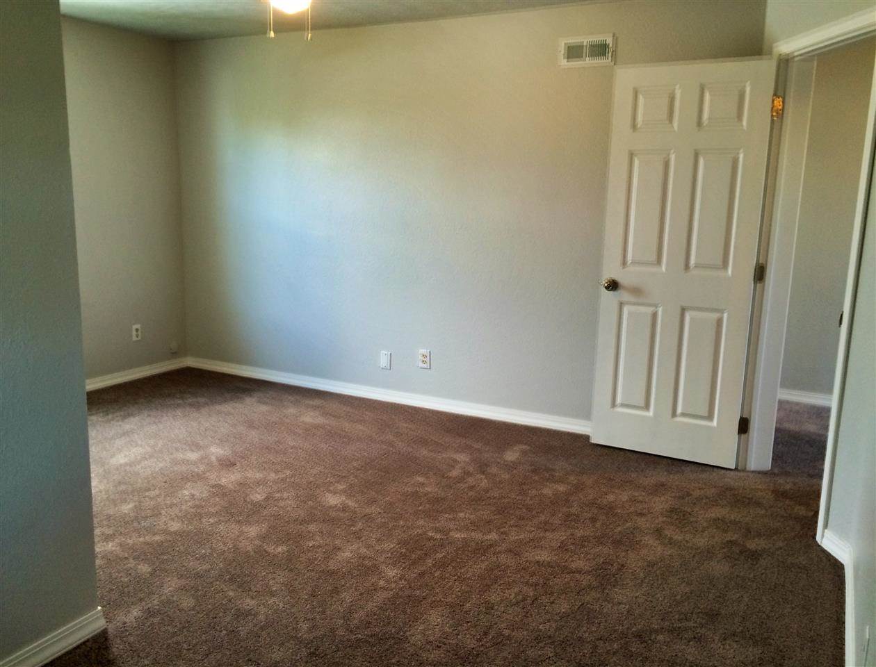 2408 E EMPIRE Ave - Photo 16