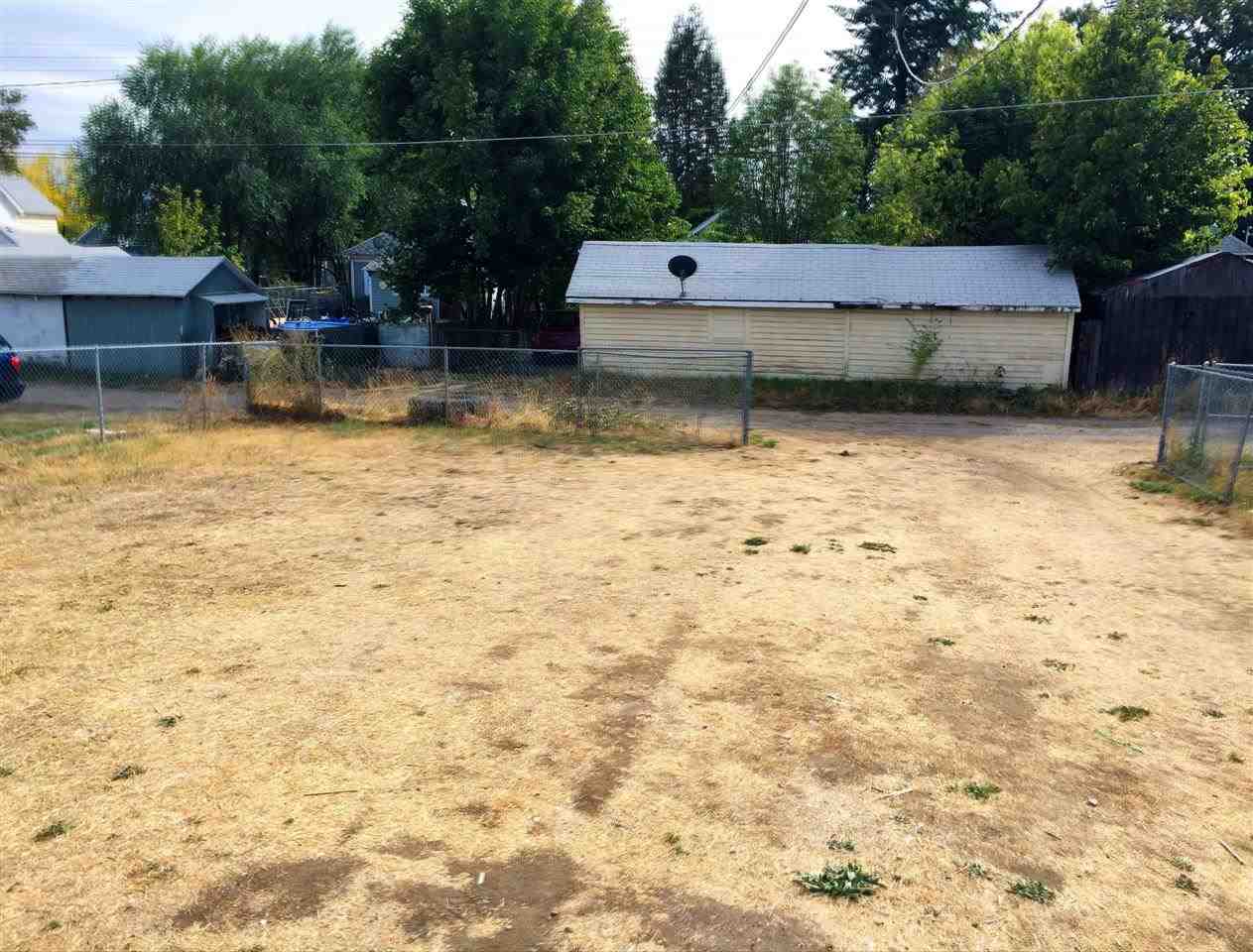 2408 E EMPIRE Ave - Photo 19