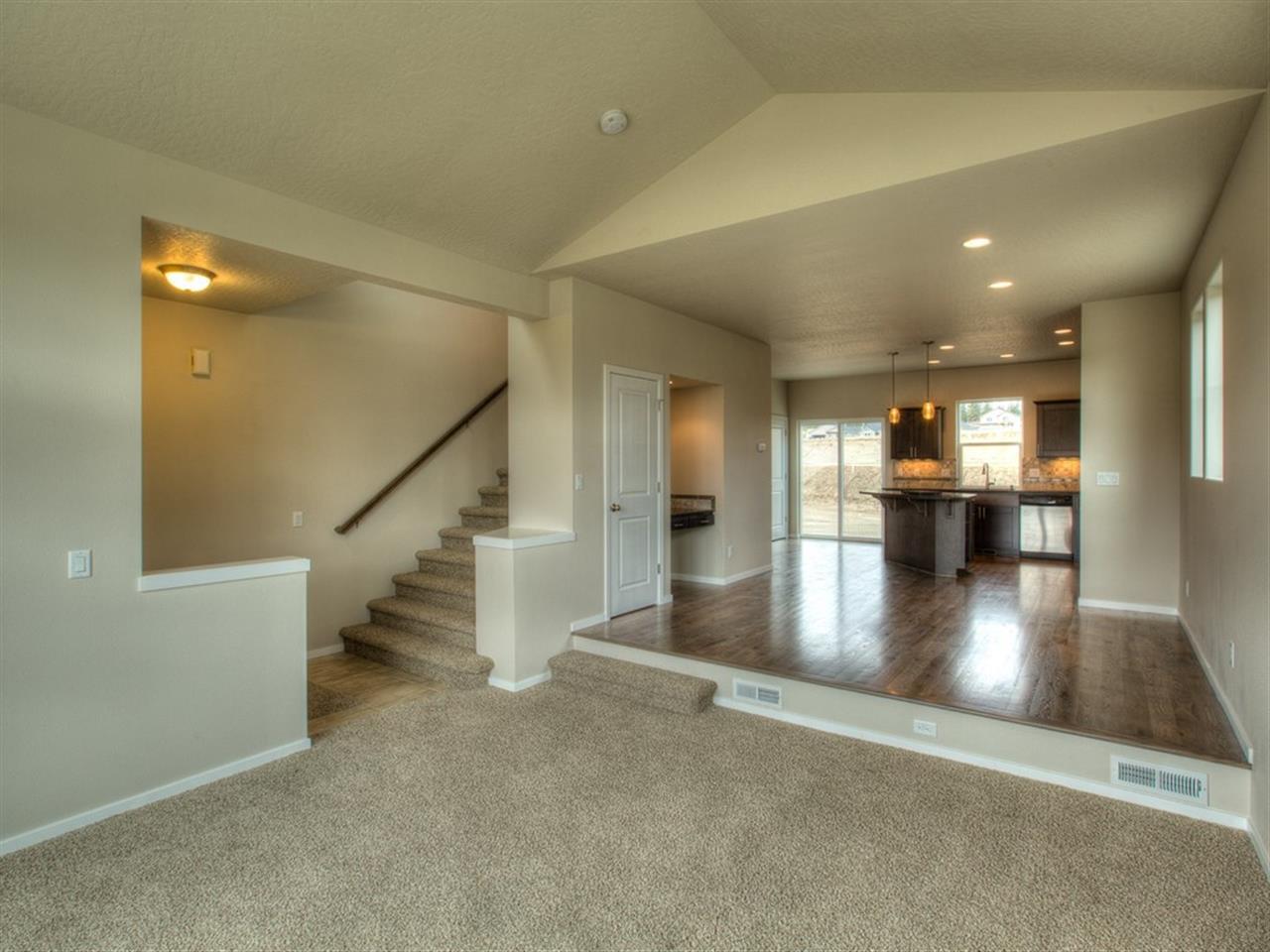 6832 S Park Ridge Blvd - Photo 3