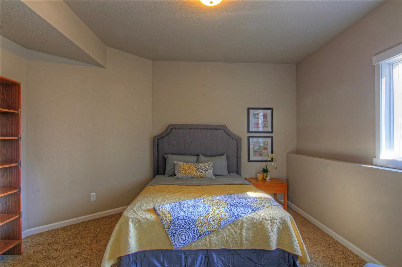 6819 S Blackwing Ct - Photo 11