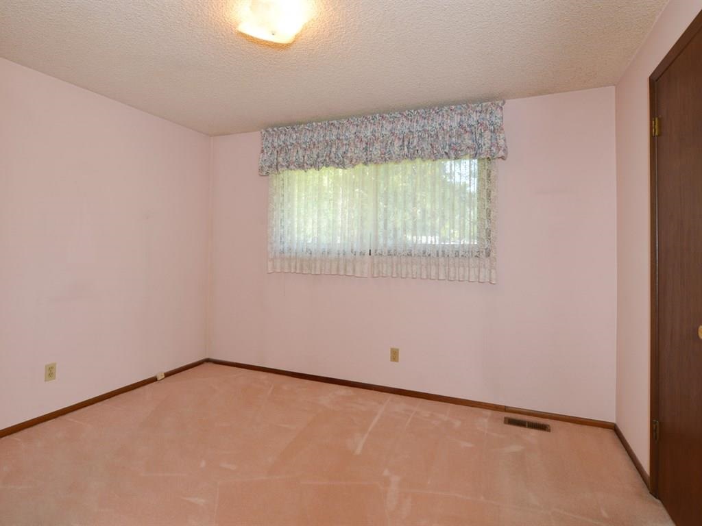 13703 E 31st Ave - Photo 11