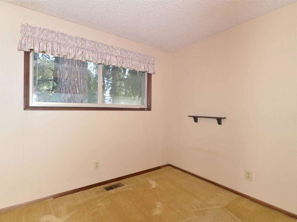 13703 E 31st Ave - Photo 15