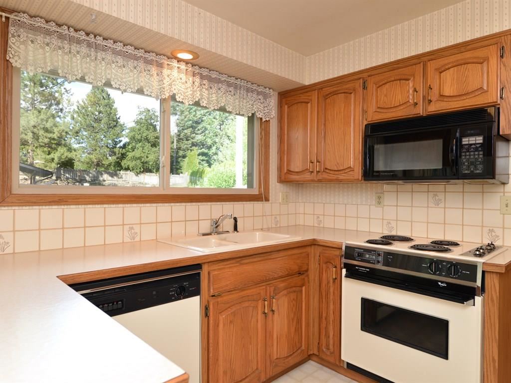 13703 E 31st Ave - Photo 5