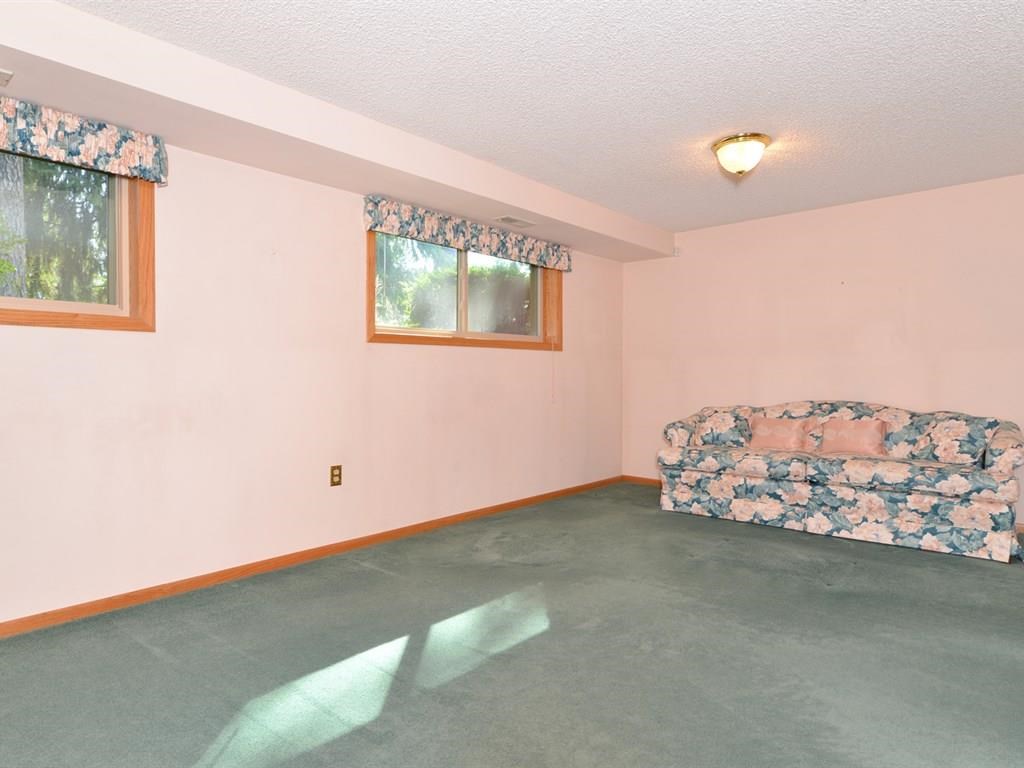 13703 E 31st Ave - Photo 10