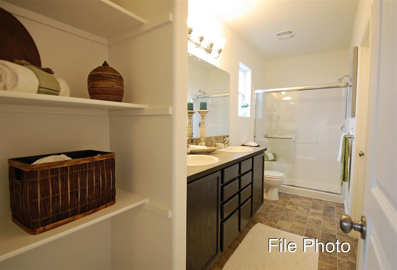7116 S Park Ridge Blvd. - Photo 8