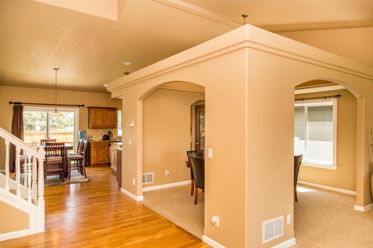 1907 S Shamrock Dr - Photo 4