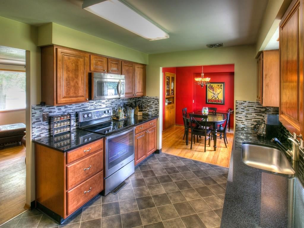 11807 E 15th Ave - Photo 4