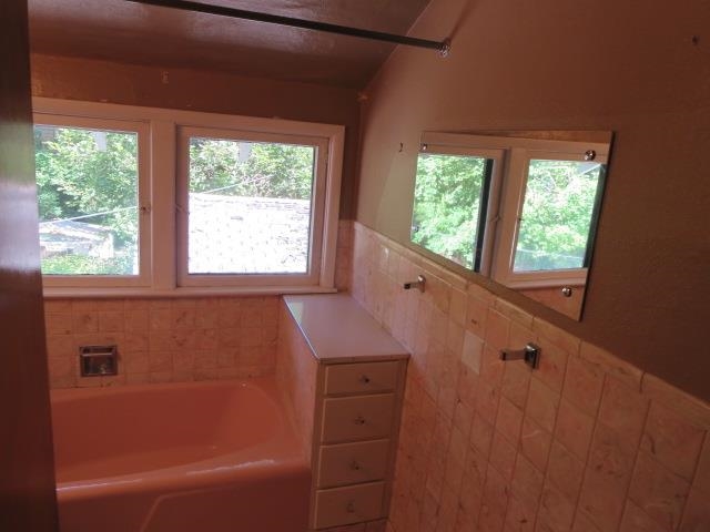 331 E 11th Ave - Photo 16