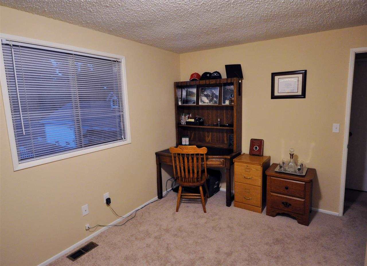 2707 E 15TH - Photo 11
