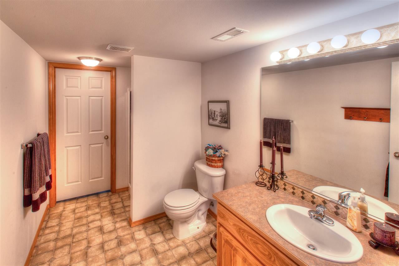 2310 S Viewmont Dr - Photo 8