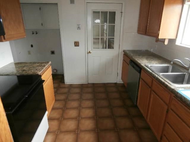 1127 W Montgomery Ave - Photo 5