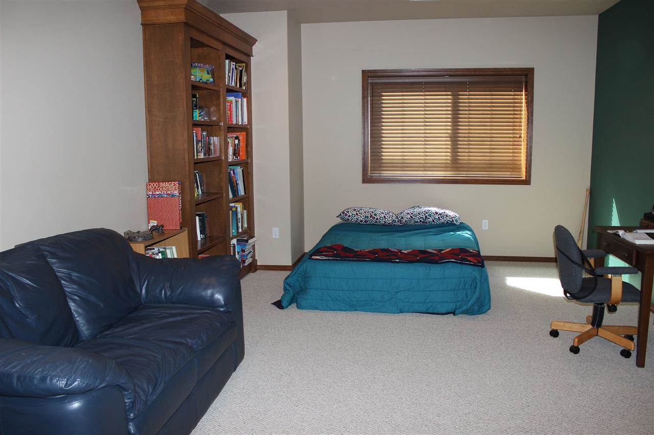 1113 N Dunbarton Oaks Ln - Photo 14