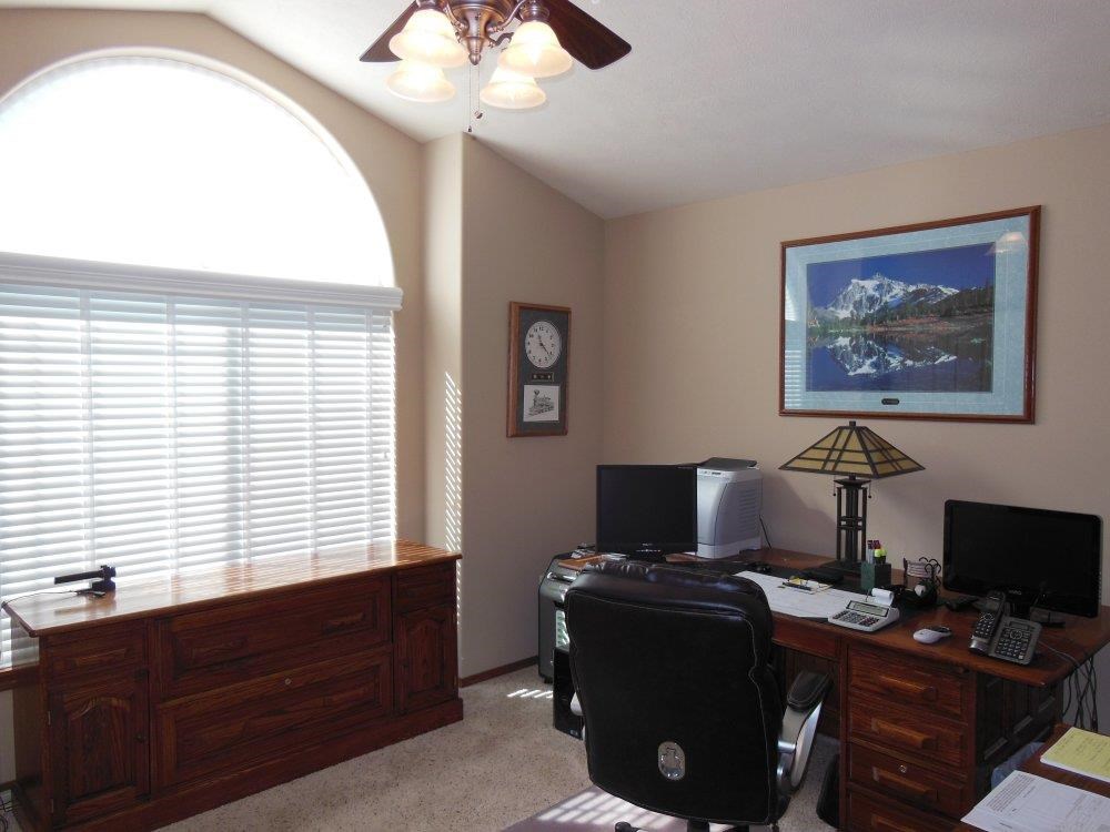 319 E Parker Ct - Photo 14