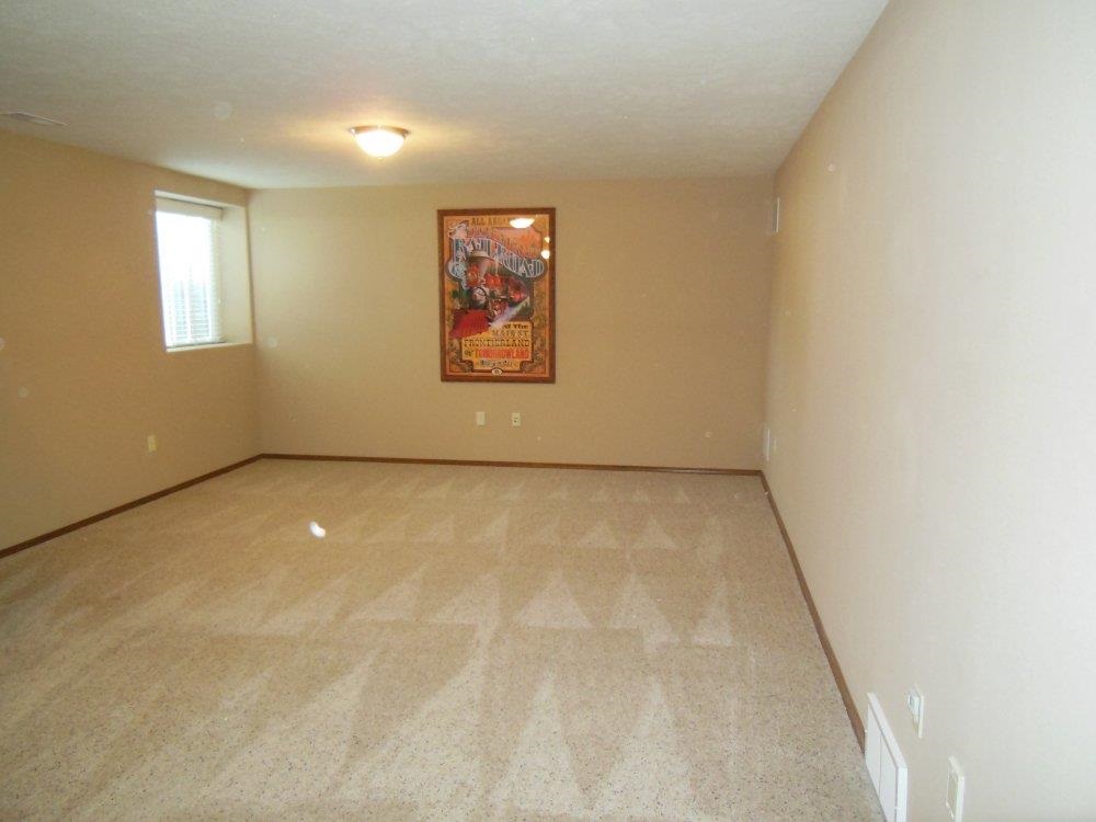 319 E Parker Ct - Photo 16