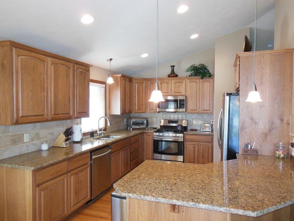 319 E Parker Ct - Photo 3