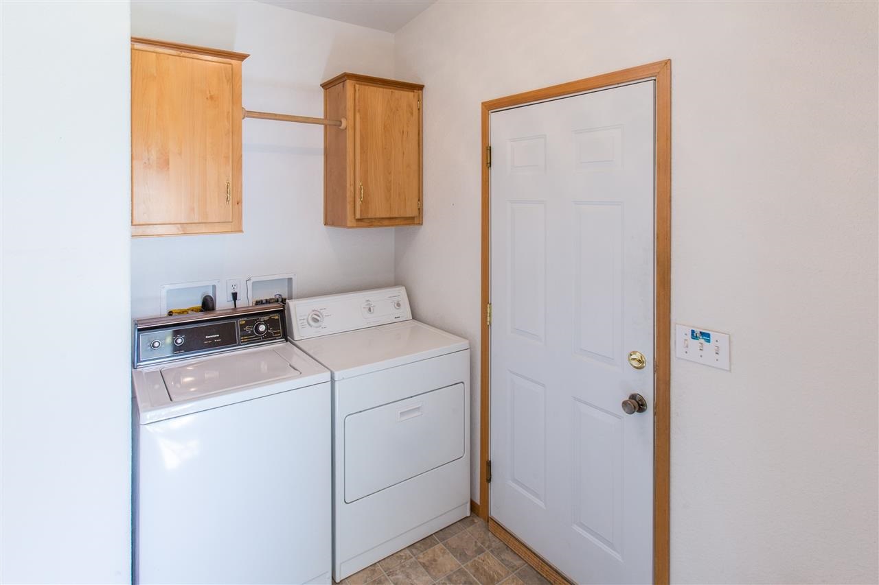 13510 E Broad - Photo 11