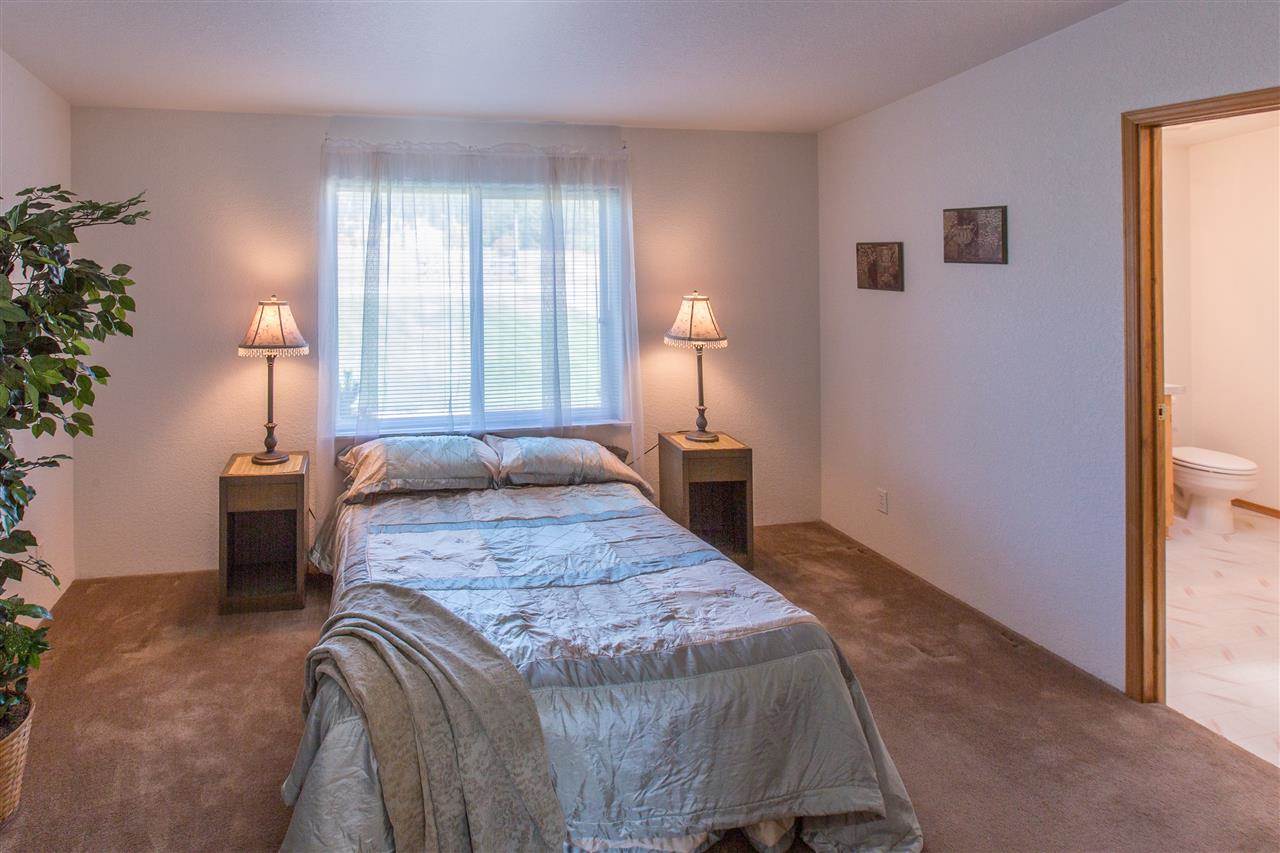 13510 E Broad - Photo 12