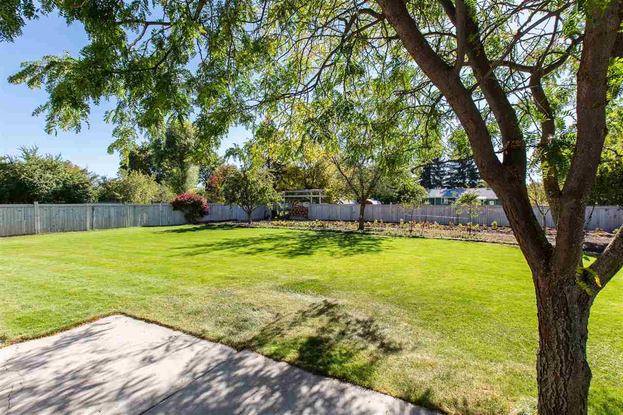 13510 E Broad - Photo 19
