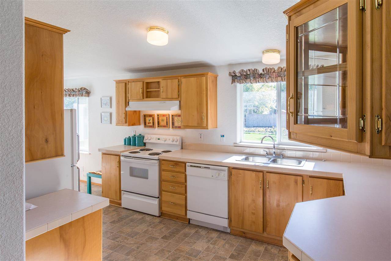 13510 E Broad - Photo 8