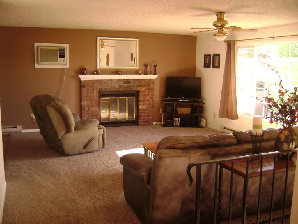 3208 N Bates Ct - Photo 2