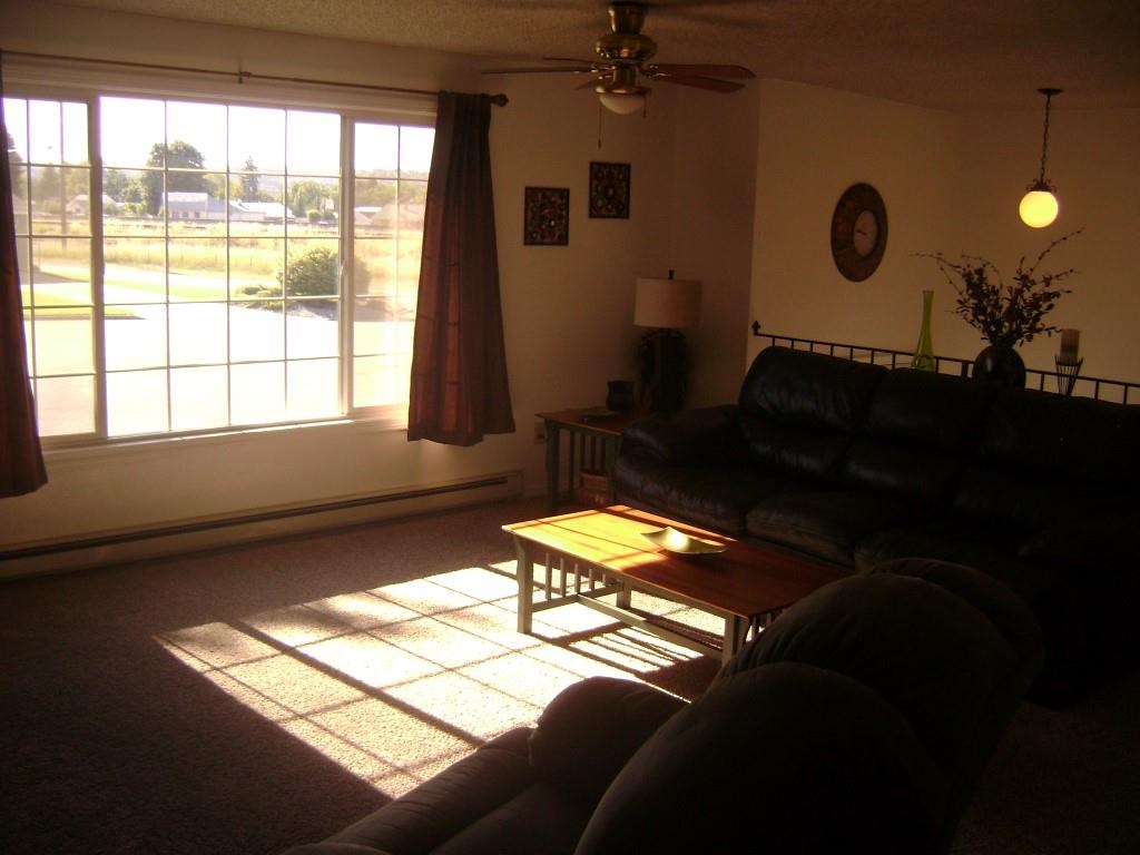 3208 N Bates Ct - Photo 3